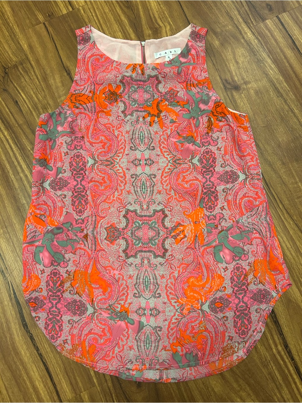 Cabi Women's Sleeveless Jubilee Vibrant Pink Orange Paisley Pattern S